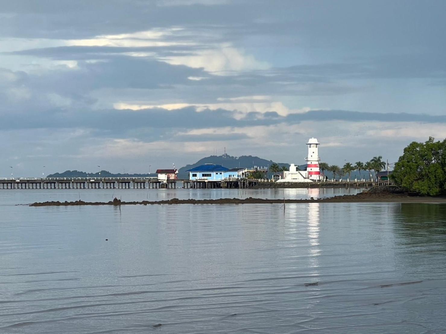 ครูหนูบ้านพัก แหลมงอบ Krunou Baanpak Trat Dış mekan fotoğraf